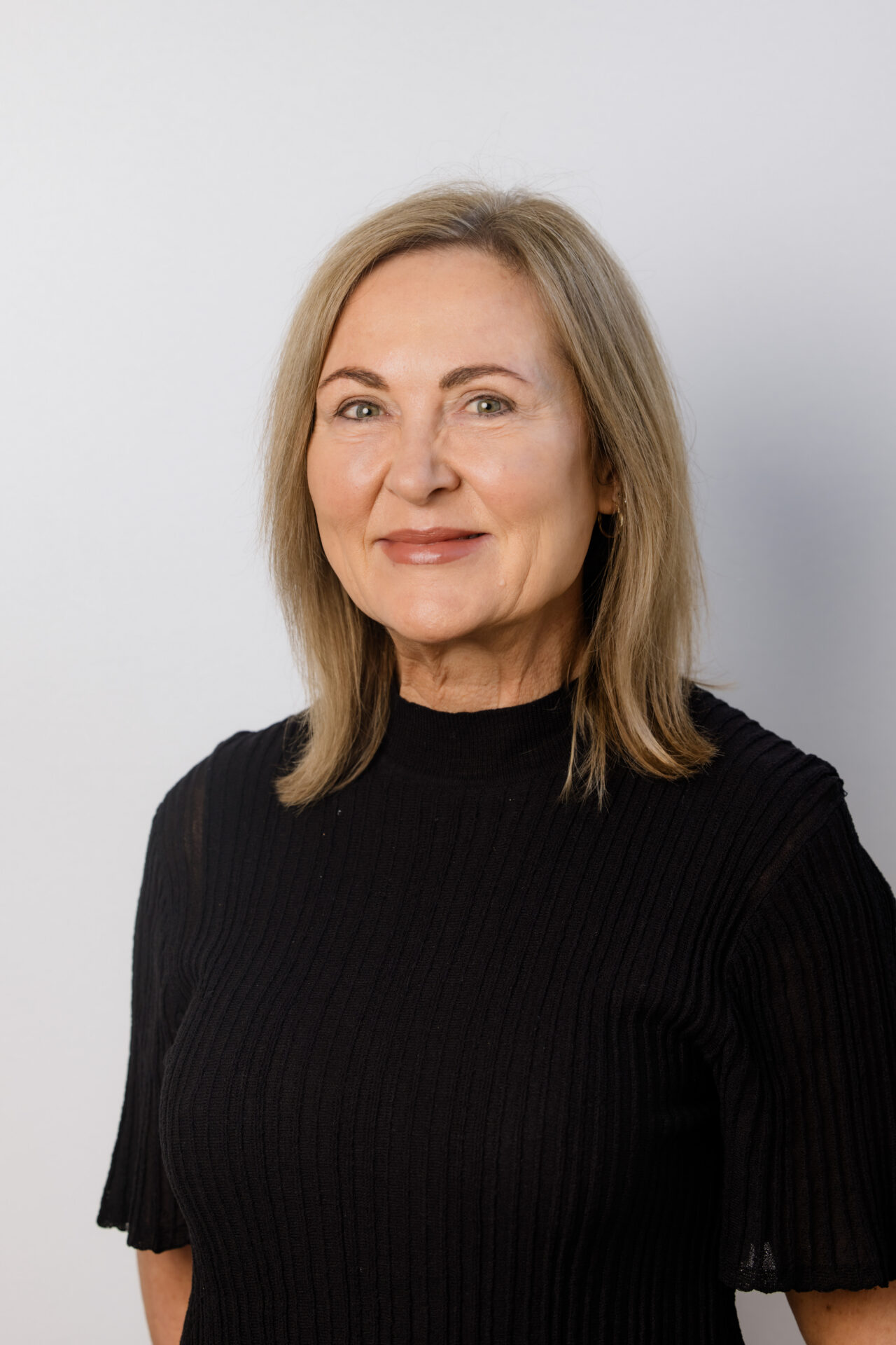 Head shot of Lisa skintherapist